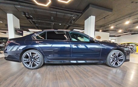 BMW 7 серия, 2023 год, 13 000 000 рублей, 7 фотография