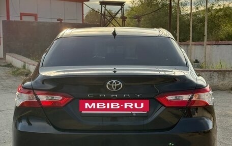 Toyota Camry, 2019 год, 2 550 000 рублей, 3 фотография
