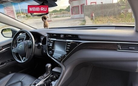 Toyota Camry, 2019 год, 2 550 000 рублей, 10 фотография