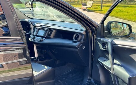 Toyota RAV4, 2016 год, 1 999 000 рублей, 11 фотография