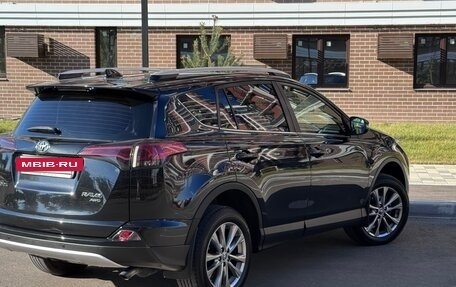 Toyota RAV4, 2016 год, 1 999 000 рублей, 5 фотография