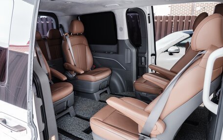 Hyundai Staria, 2021 год, 4 900 000 рублей, 19 фотография