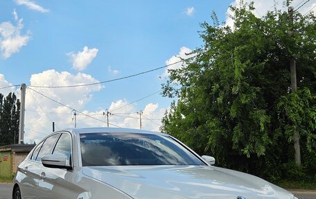 BMW 5 серия, 2022 год, 5 600 000 рублей, 2 фотография
