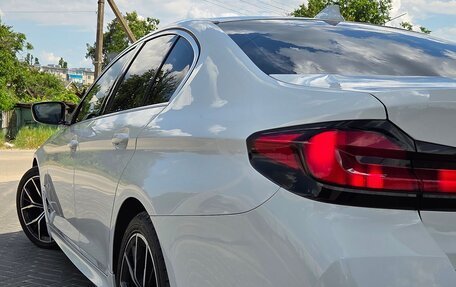 BMW 5 серия, 2022 год, 5 600 000 рублей, 5 фотография