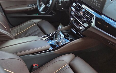 BMW 5 серия, 2022 год, 5 600 000 рублей, 12 фотография