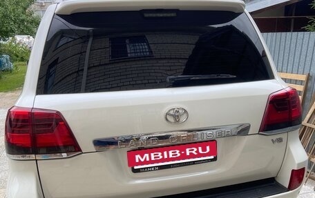 Toyota Land Cruiser 200, 2014 год, 4 000 000 рублей, 8 фотография