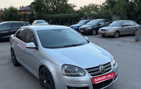 Volkswagen Jetta VI, 2008 год, 670 000 рублей, 4 фотография