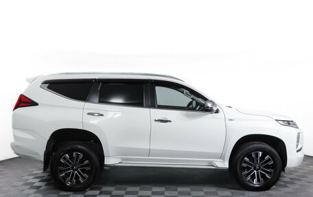 Mitsubishi Montero Sport, 2022 год, 3 890 000 рублей, 4 фотография