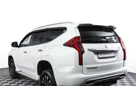 Mitsubishi Montero Sport, 2022 год, 3 890 000 рублей, 8 фотография