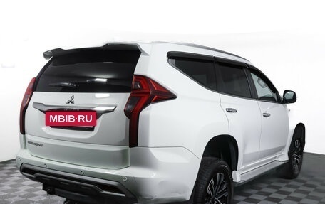 Mitsubishi Montero Sport, 2022 год, 3 890 000 рублей, 5 фотография