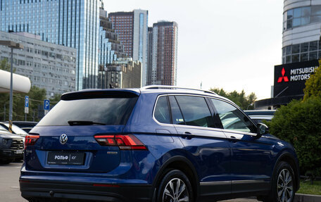 Volkswagen Tiguan II, 2018 год, 2 178 000 рублей, 5 фотография