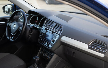 Volkswagen Tiguan II, 2018 год, 2 178 000 рублей, 8 фотография