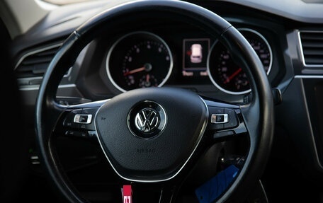 Volkswagen Tiguan II, 2018 год, 2 178 000 рублей, 13 фотография