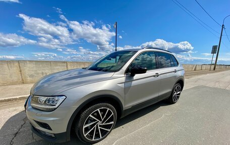 Volkswagen Tiguan II, 2019 год, 1 950 000 рублей, 5 фотография