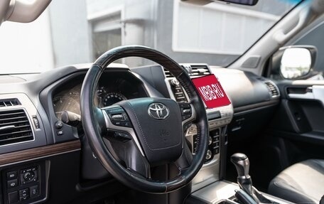 Toyota Land Cruiser Prado 150 рестайлинг 2, 2018 год, 4 600 000 рублей, 11 фотография