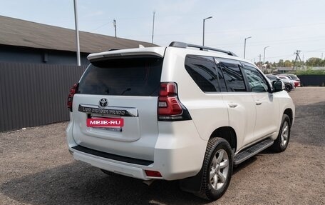 Toyota Land Cruiser Prado 150 рестайлинг 2, 2018 год, 4 600 000 рублей, 24 фотография