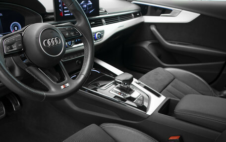 Audi A4, 2021 год, 3 997 000 рублей, 8 фотография