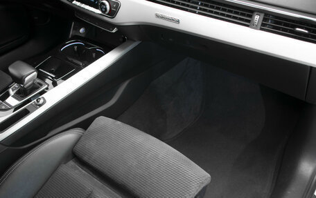 Audi A4, 2021 год, 3 997 000 рублей, 30 фотография