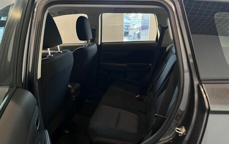 Mitsubishi Outlander III рестайлинг 3, 2017 год, 2 045 000 рублей, 24 фотография