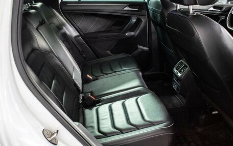 Volkswagen Tiguan II, 2021 год, 3 370 000 рублей, 12 фотография