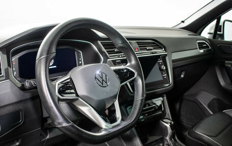 Volkswagen Tiguan II, 2021 год, 3 370 000 рублей, 16 фотография