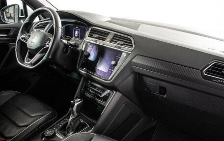 Volkswagen Tiguan II, 2021 год, 3 370 000 рублей, 11 фотография