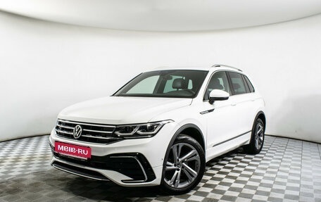 Volkswagen Tiguan II, 2021 год, 3 370 000 рублей, 2 фотография