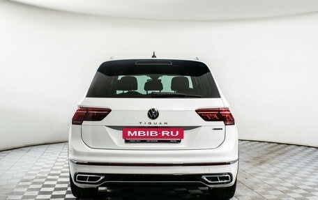 Volkswagen Tiguan II, 2021 год, 3 370 000 рублей, 7 фотография
