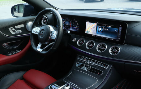 Mercedes-Benz E-Класс, 2018 год, 4 500 000 рублей, 12 фотография