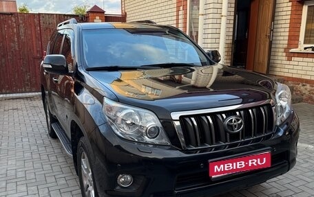 Toyota Land Cruiser Prado 150 рестайлинг 2, 2012 год, 3 250 000 рублей, 11 фотография