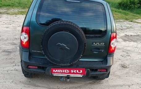Chevrolet Niva I рестайлинг, 2015 год, 550 000 рублей, 3 фотография