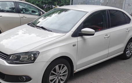 Volkswagen Polo VI (EU Market), 2012 год, 950 000 рублей, 20 фотография