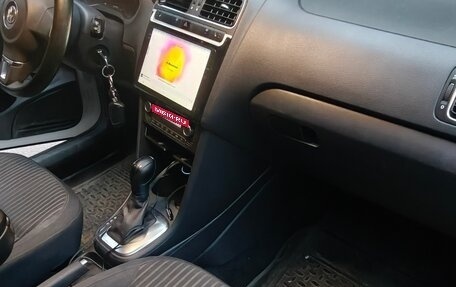 Volkswagen Polo VI (EU Market), 2012 год, 950 000 рублей, 19 фотография
