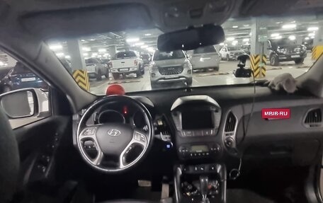 Hyundai ix35 I рестайлинг, 2013 год, 1 800 000 рублей, 12 фотография