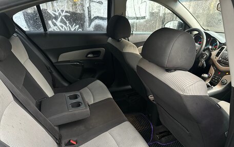 Chevrolet Cruze II, 2011 год, 399 999 рублей, 11 фотография