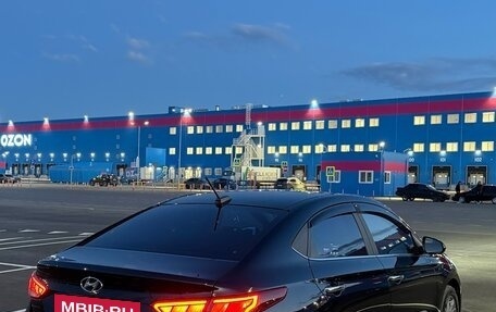 Hyundai Solaris II рестайлинг, 2021 год, 1 750 000 рублей, 5 фотография