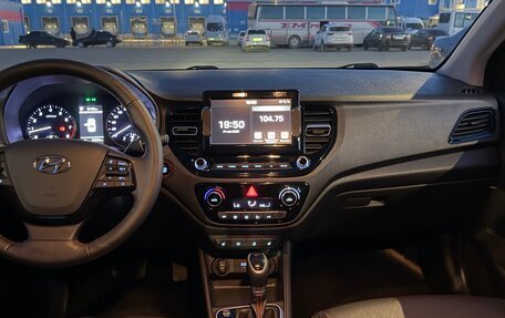 Hyundai Solaris II рестайлинг, 2021 год, 1 750 000 рублей, 10 фотография