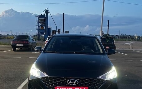 Hyundai Solaris II рестайлинг, 2021 год, 1 750 000 рублей, 3 фотография