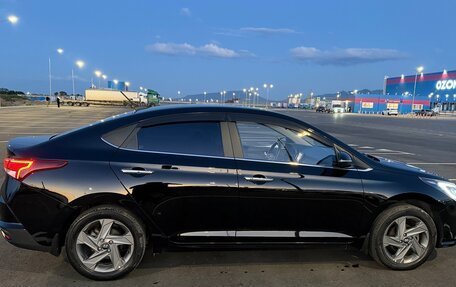 Hyundai Solaris II рестайлинг, 2021 год, 1 750 000 рублей, 7 фотография