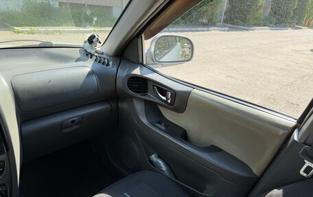 Hyundai Santa Fe III рестайлинг, 2005 год, 700 000 рублей, 10 фотография