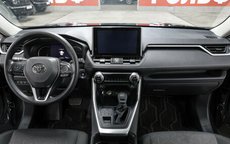 Toyota RAV4, 2022 год, 3 798 000 рублей, 16 фотография