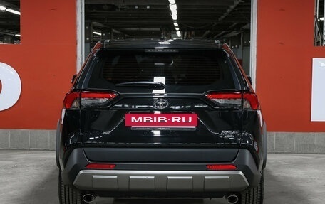 Toyota RAV4, 2022 год, 3 798 000 рублей, 7 фотография