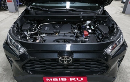 Toyota RAV4, 2022 год, 3 798 000 рублей, 10 фотография