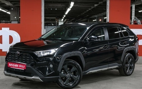 Toyota RAV4, 2022 год, 3 798 000 рублей, 2 фотография