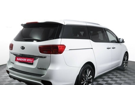 KIA Carnival III, 2018 год, 2 790 000 рублей, 5 фотография