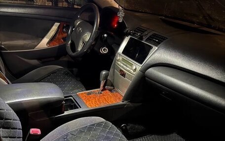 Toyota Camry, 2010 год, 1 150 000 рублей, 5 фотография