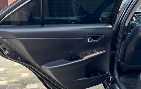 Toyota Camry, 2017 год, 2 100 000 рублей, 17 фотография