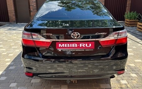 Toyota Camry, 2017 год, 2 100 000 рублей, 4 фотография