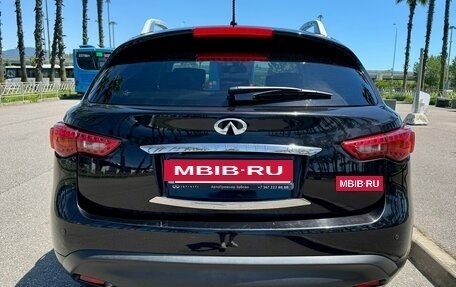 Infiniti QX70, 2015 год, 2 350 000 рублей, 2 фотография