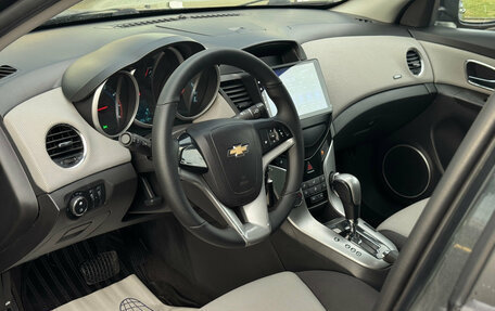 Chevrolet Cruze II, 2011 год, 723 000 рублей, 8 фотография